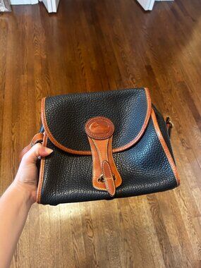 Dooney & Bourke Vintage All-Weather Leather Essex Shoulder Bag Black Tan